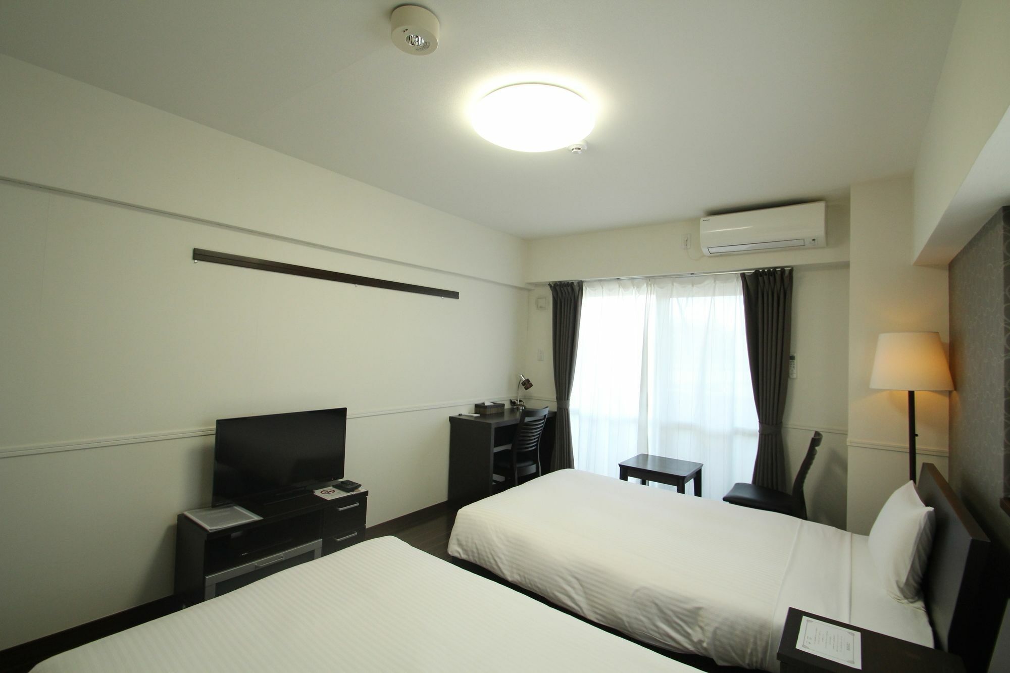 Class Inn Omoromachi Station Наха Экстерьер фото